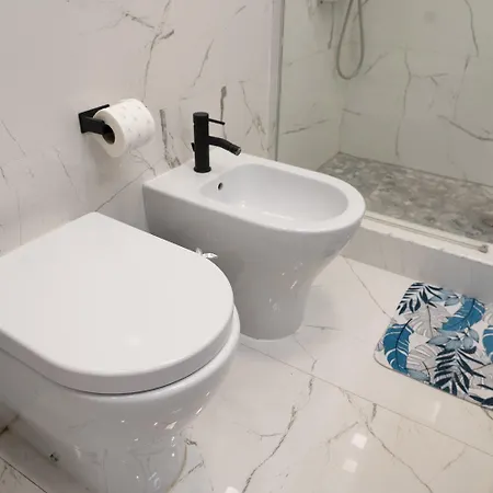 Leoscar In Center Self Check-in Apartamento Catânia